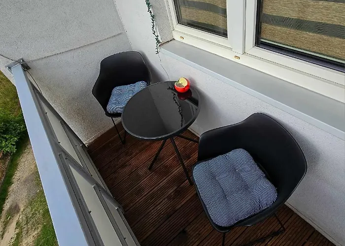 W Centrum Miasta Z Balkonem 아파트 *